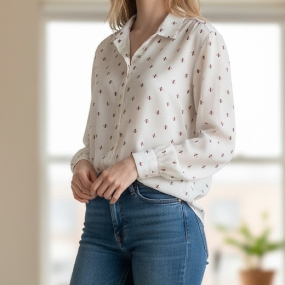 Oversized Blouse With All-Over Bee Motif Button Front Cottagecore Nature - Picture 6 of 6